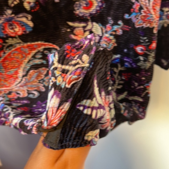 Unique Vintage Plus Size Black Floral Velvet Friday Night Bodysuit - Picture 8 of 12